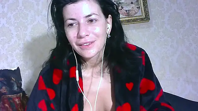 Snapshot of StunnigArt chatting on 05/16/26, 01:37 StunnigArt online show from 05/16/26, 01:37