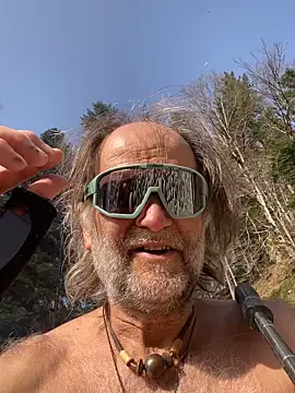 artXhibitor online show from 03/08/26, 01:36