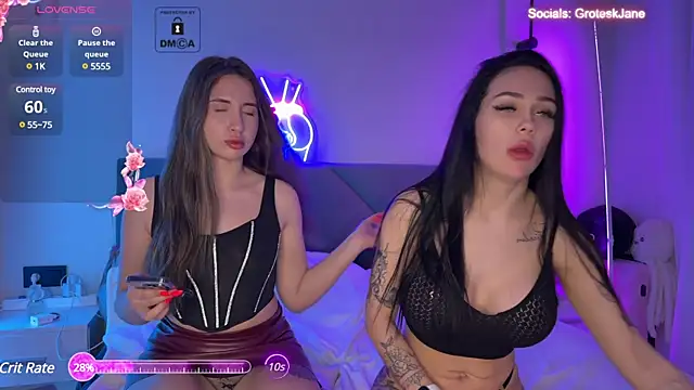 Snapshot of GroteskJane chatting on 03/08/25, 10:45 GroteskJane online show from 03/08/25, 10:45