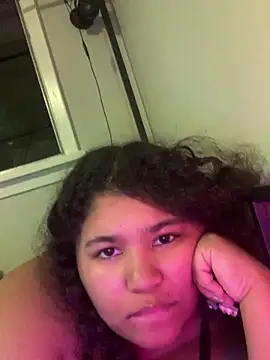 Snapshot of KittyLoroi chatting on 10/18/25, 06:26 KittyLoroi online show from 10/18/25, 06:26