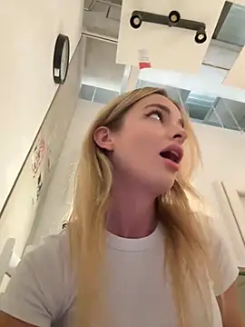 EvieEvans online show from 12/13/24, 04:05