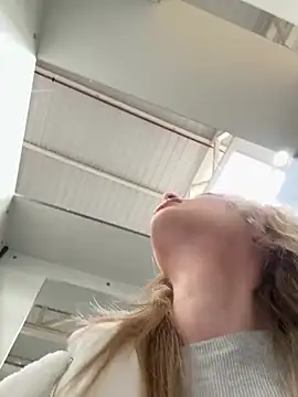 EvieEvans online show from 02/19/25, 03:49