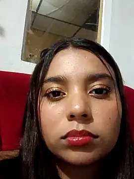 stefanie010 online show from 04/25/26, 10:07