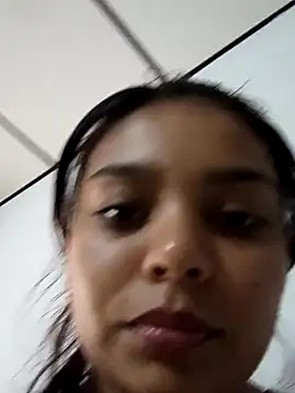 stefanie010 online show from 12/31/24, 06:35