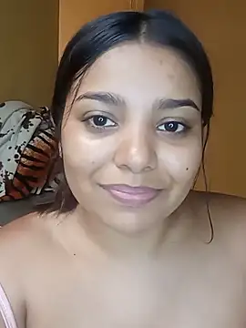 Snapshot of stefanie010 chatting on 05/12/26, 04:02 stefanie010 online show from 05/12/26, 04:02