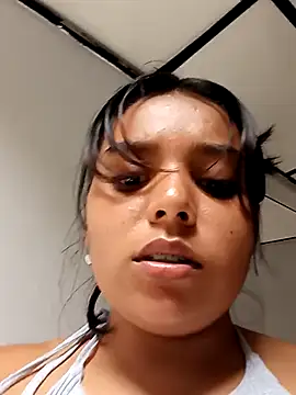 stefanie010 online show from 02/12/25, 04:44