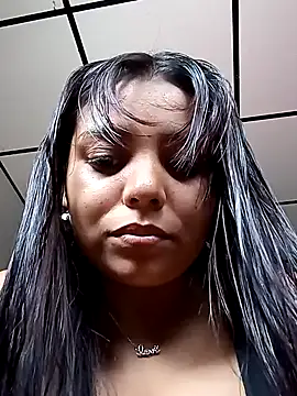 stefanie010 online show from 12/22/24, 04:27