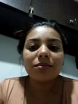 stefanie010 online show from 12/22/25, 10:04