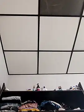 stefanie010 online show from 12/31/24, 10:01