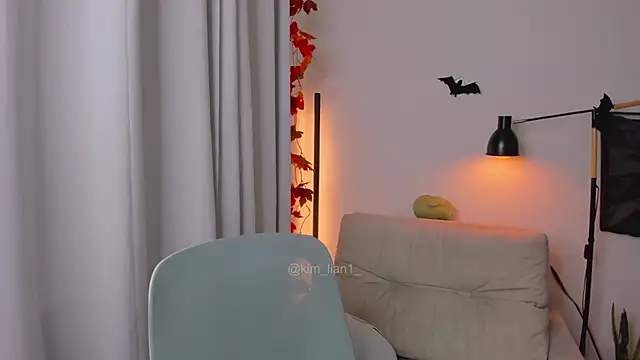 kim lian21 online show from 10/10/25, 12:17