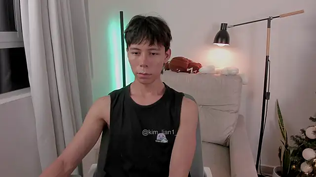 kim lian21 online show from 12/14/25, 10:43