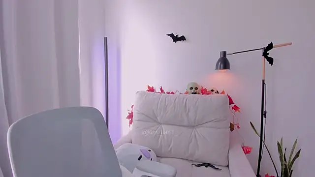 kim lian21 online show from 10/25/25, 02:17