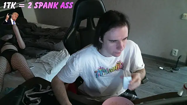 izilizi 23 online show from 03/31/26, 06:26