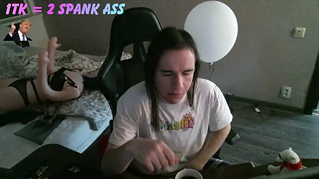 Snapshot of izilizi_23 chatting on 04/23/26, 08:43 izilizi 23 online show from 04/23/26, 08:43