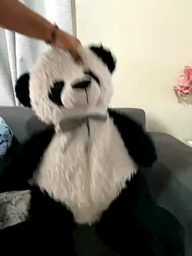 YellowHoneyDip online show from 10/26/25, 01:33