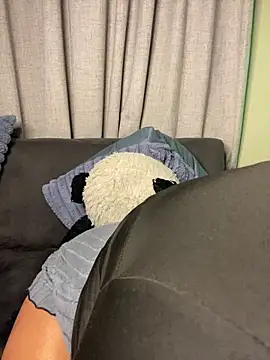 YellowHoneyDip online show from 11/22/25, 04:11