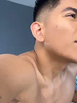 santiago 01 online show from 10/19/25, 06:54