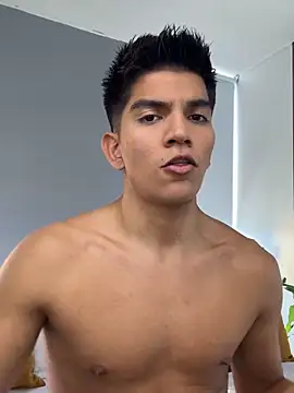 santiago 01 online show from 11/13/25, 07:51