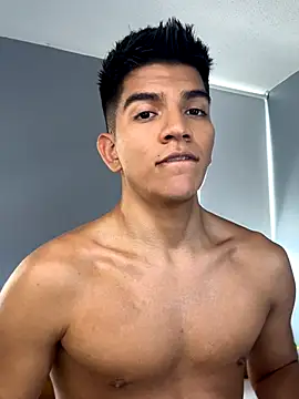 santiago 01 online show from 10/21/25, 07:02