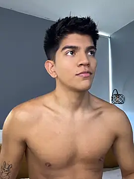 santiago 01 online show from 10/05/25, 06:31