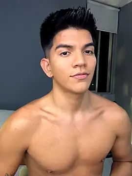 santiago 01 online show from 09/26/25, 01:12