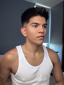 santiago 01 online show from 09/13/25, 08:20