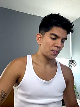 santiago 01 online show from 10/12/25, 07:37