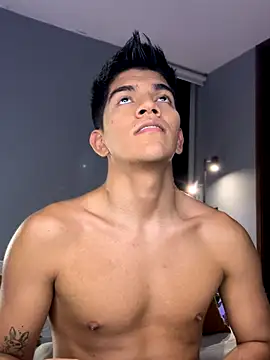 santiago 01 online show from 11/05/25, 12:03