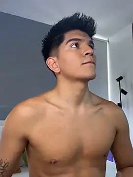 santiago 01 online show from 04/20/26, 09:27