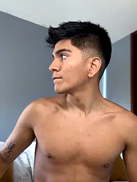 santiago 01 online show from 11/10/25, 07:41