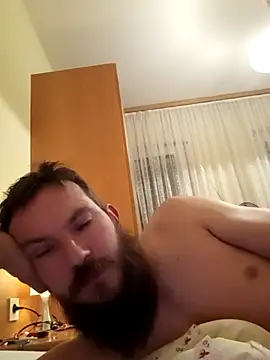 Klinsch online show from 11/24/25, 09:48