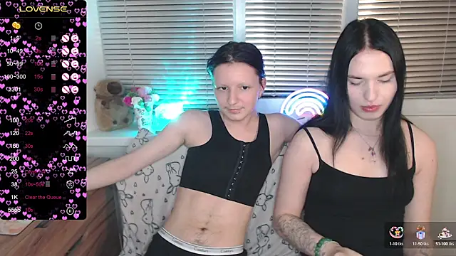 Snapshot of sky9669 chatting on 10/04/25, 03:46 sky9669 online show from 10/04/25, 03:46