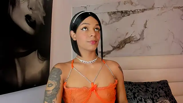 emily lady20 online show from 08/04/26, 05:23