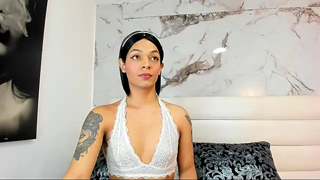 emily lady20 online show from 06/17/26, 02:44