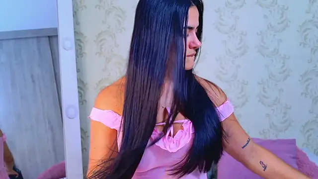 Snapshot of Bella_Fior chatting on 02/25/26, 11:04 Bella Fior online show from 02/25/26, 11:04