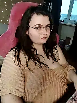 Snapshot of DenisHailey chatting on 02/16/25, 02:43 DenisHailey online show from 02/16/25, 02:43