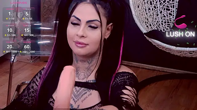 DeniSalome online show from 02/16/25, 12:21