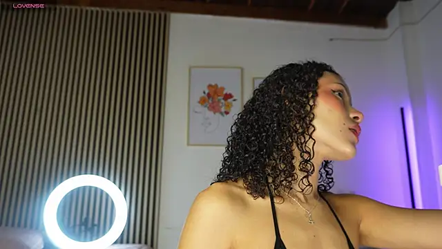 LillyDolls23 online show from 11/23/25, 12:37