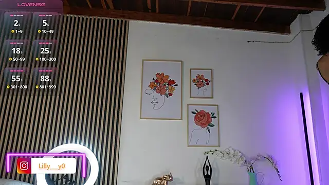 LillyDolls23 online show from 12/16/25, 12:42