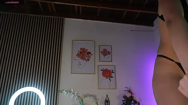 LillyDolls23 online show from 04/11/26, 01:37