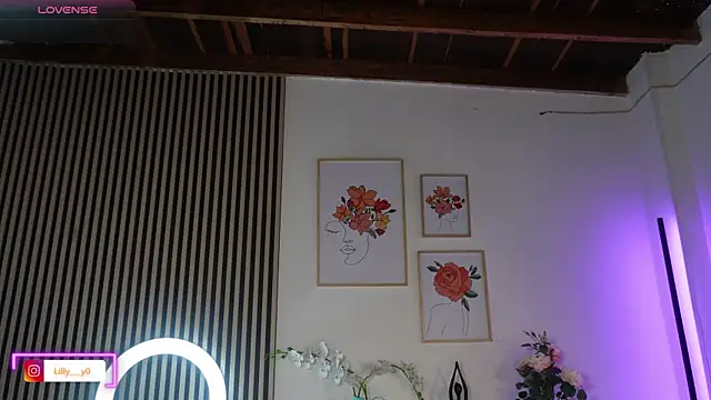 LillyDolls23 online show from 04/10/26, 01:07