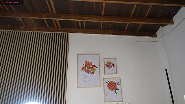 LillyDolls23 online show from 11/28/25, 12:38