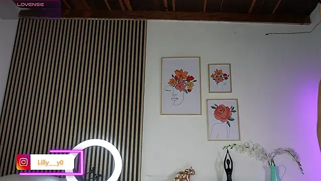 LillyDolls23 online show from 02/03/26, 01:05