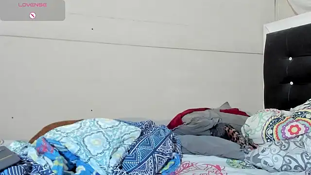 kasandra smith  online show from 09/13/25, 10:21