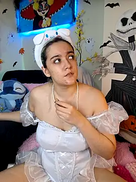 NaomiShimizu online show from 10/30/25, 09:01