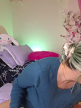 NaomiShimizu online show from 11/12/25, 08:45