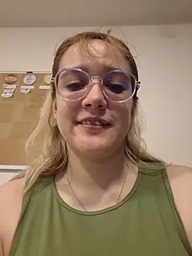 NaomiShimizu online show from 05/09/26, 08:45