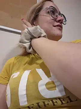 NaomiShimizu online show from 02/21/26, 08:33