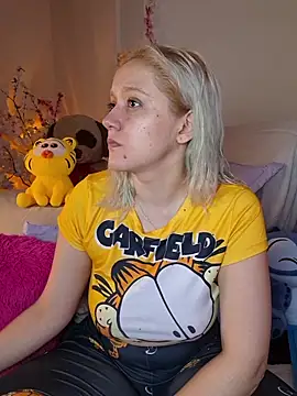 NaomiShimizu online show from 11/24/25, 09:37