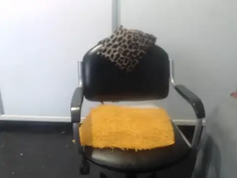 THESHORTQUEEN online show from 11/23/25, 12:04